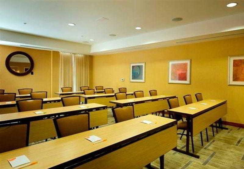 Courtyard By Marriott Atlanta Buford Mall Of Georgia Eksteriør bilde