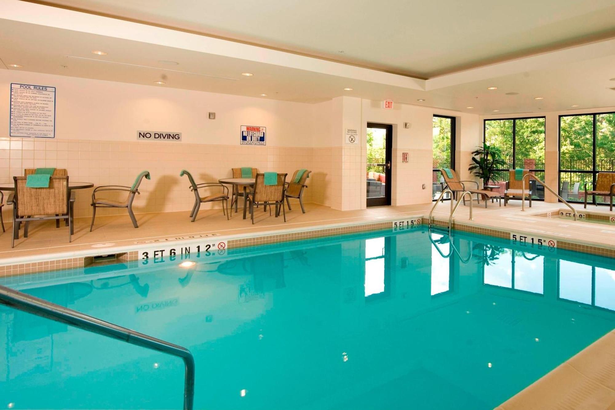 Courtyard By Marriott Atlanta Buford Mall Of Georgia Eksteriør bilde