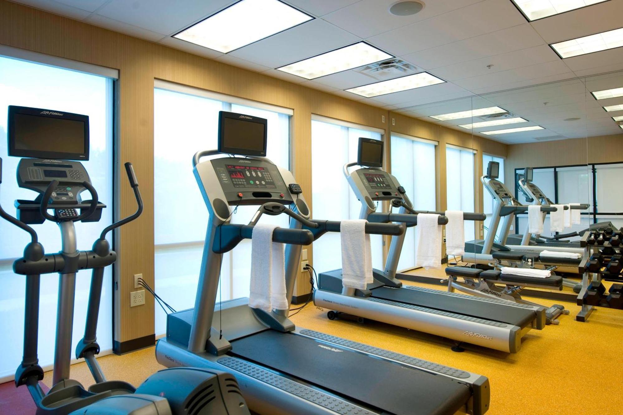 Courtyard By Marriott Atlanta Buford Mall Of Georgia Eksteriør bilde