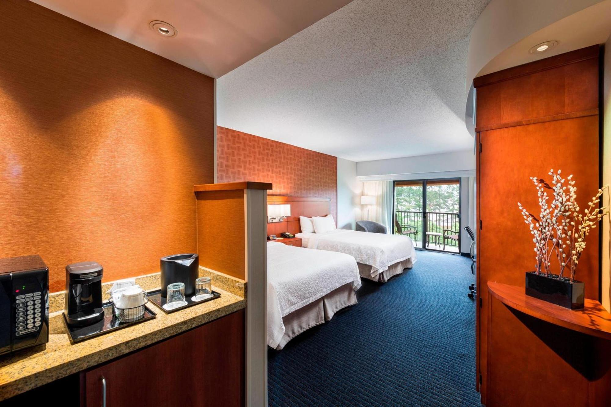 Courtyard By Marriott Atlanta Buford Mall Of Georgia Eksteriør bilde