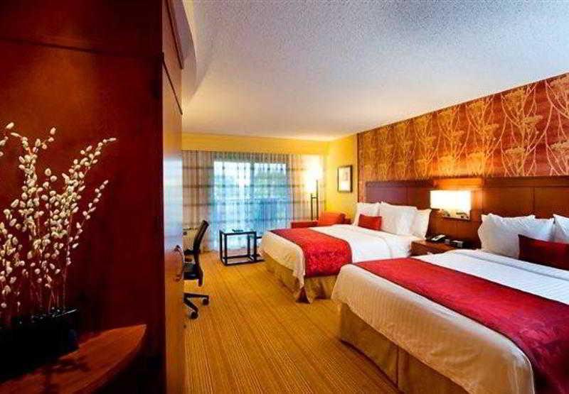 Courtyard By Marriott Atlanta Buford Mall Of Georgia Rom bilde